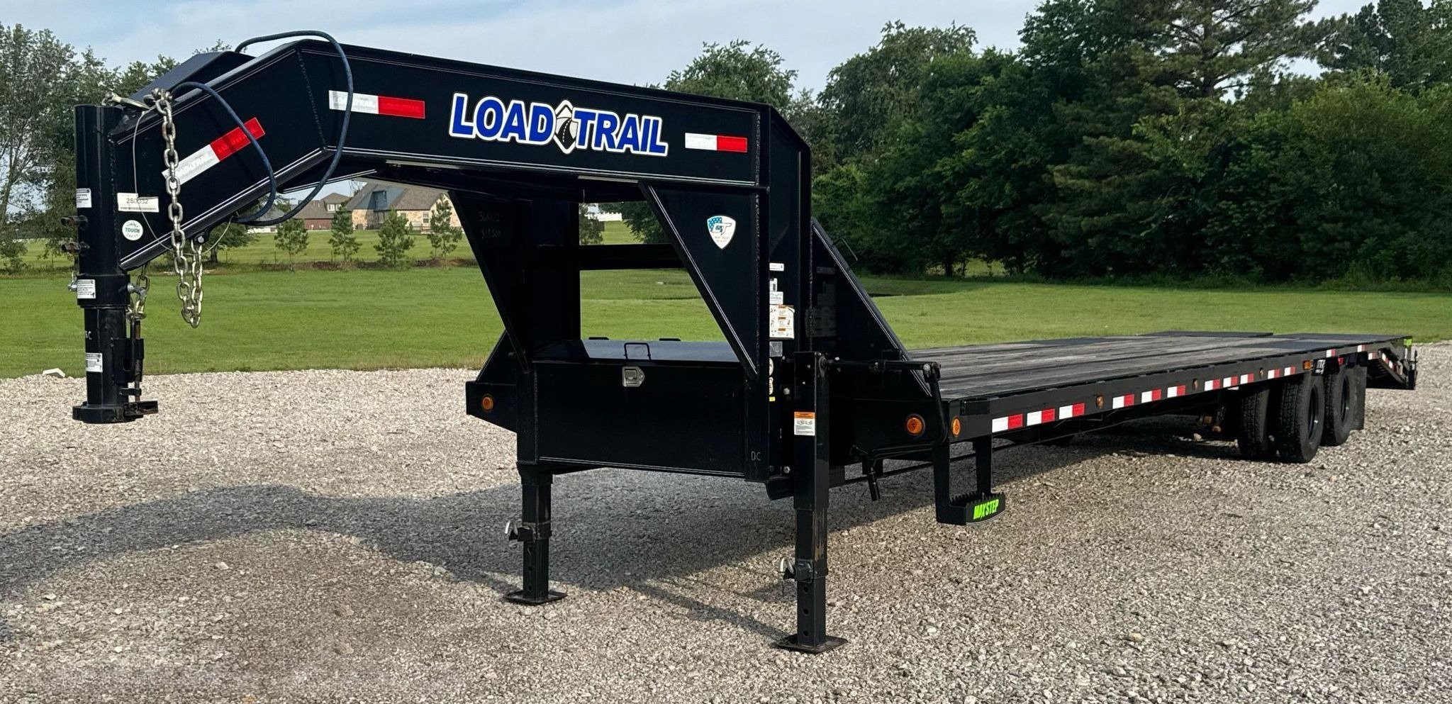 2023 Load Trail Low-Pro Gooseneck - Image 1